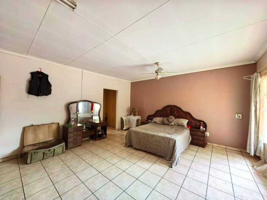 4 Bedroom Property for Sale in Sasolburg Ext 5 Free State